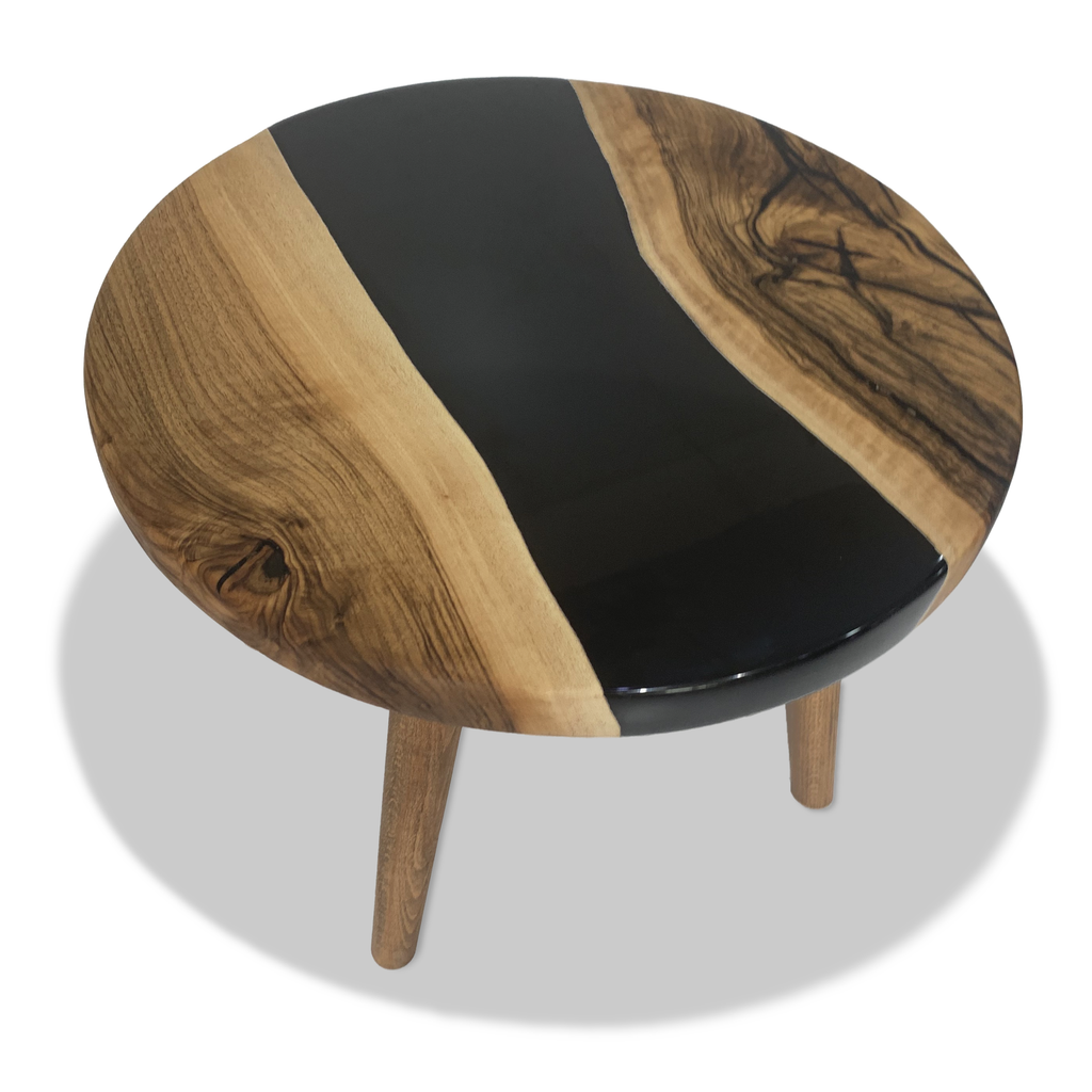 Round river table with live edge walnut wood and black resin for Black Gamba di Legno