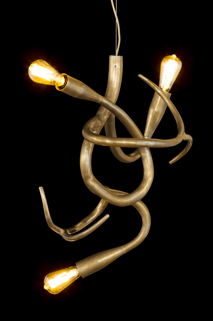 Edison’s Tail Element 2 hanging chandelier with four Edison bulbs and serpentine metal arms